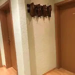 ホームステイ Deinhardt ヒルシャルト